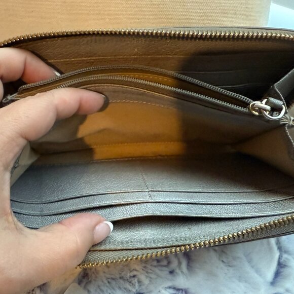 JIMMO CHOO Full Zip Long Wallet - Grey with Silver Stars - Picture 13 of 16